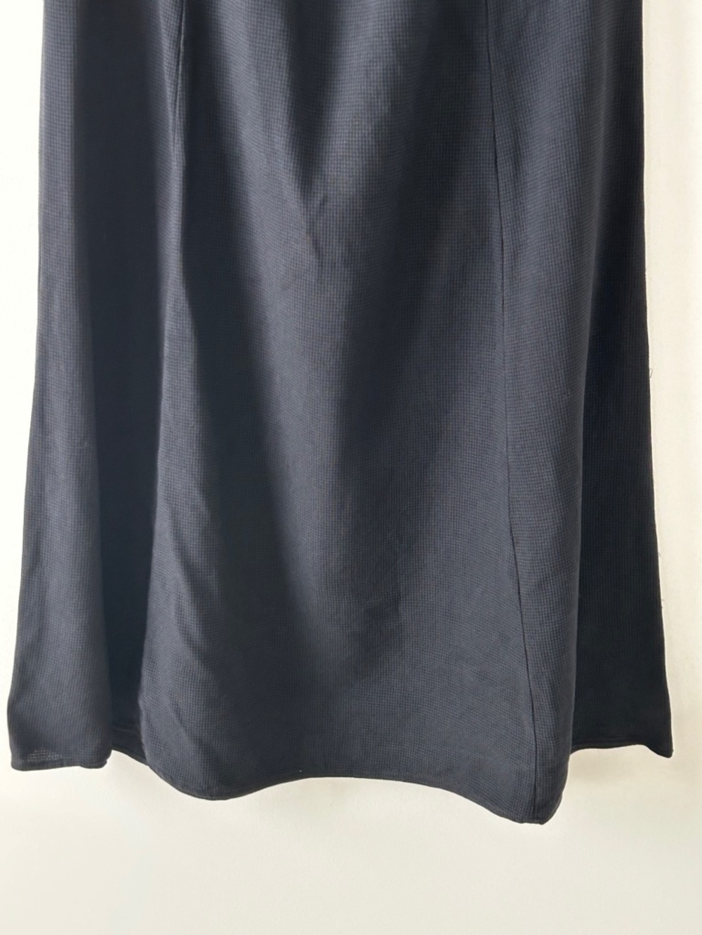 Tommy Bahama 100% Silk Black Maxi Skirt - Picture 3 of 16